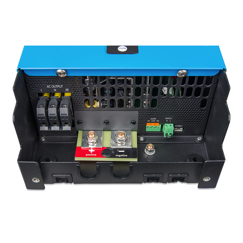 Victron Phoenix Inverter 12/1600 230V Smart
